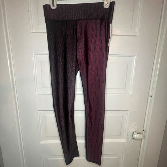 NWTs Terez Crocodile Legginga   - Picture 1 of 6